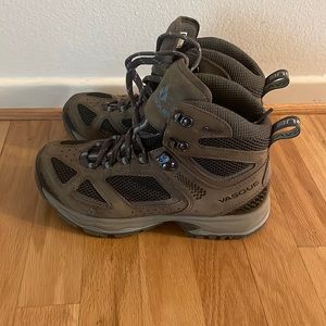Vasque hiking boots
